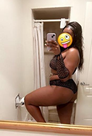Shanay, 27  female escort, Concord